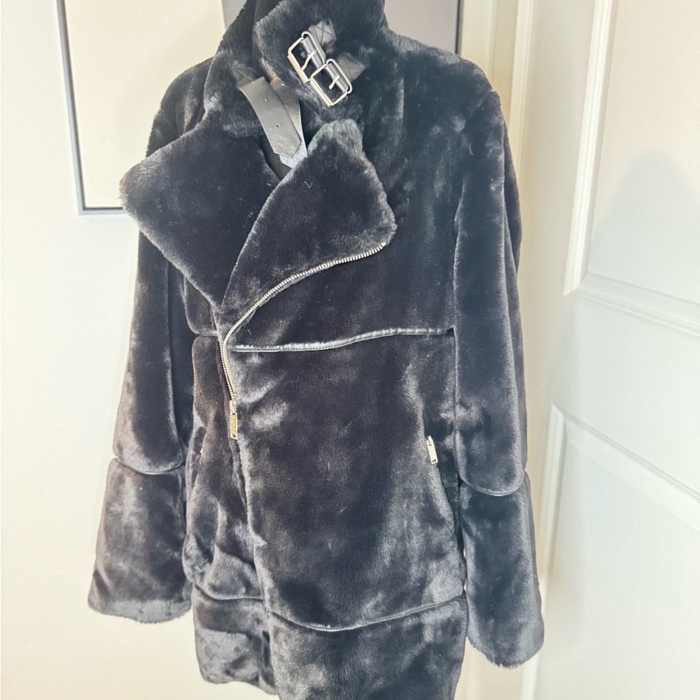 Boohoo Mens Black Faux Fur Jacket